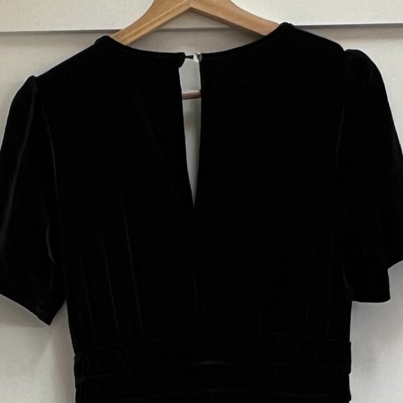Short Sleeve Wide Leg Black Velvet Romper - Picture 8 of 10